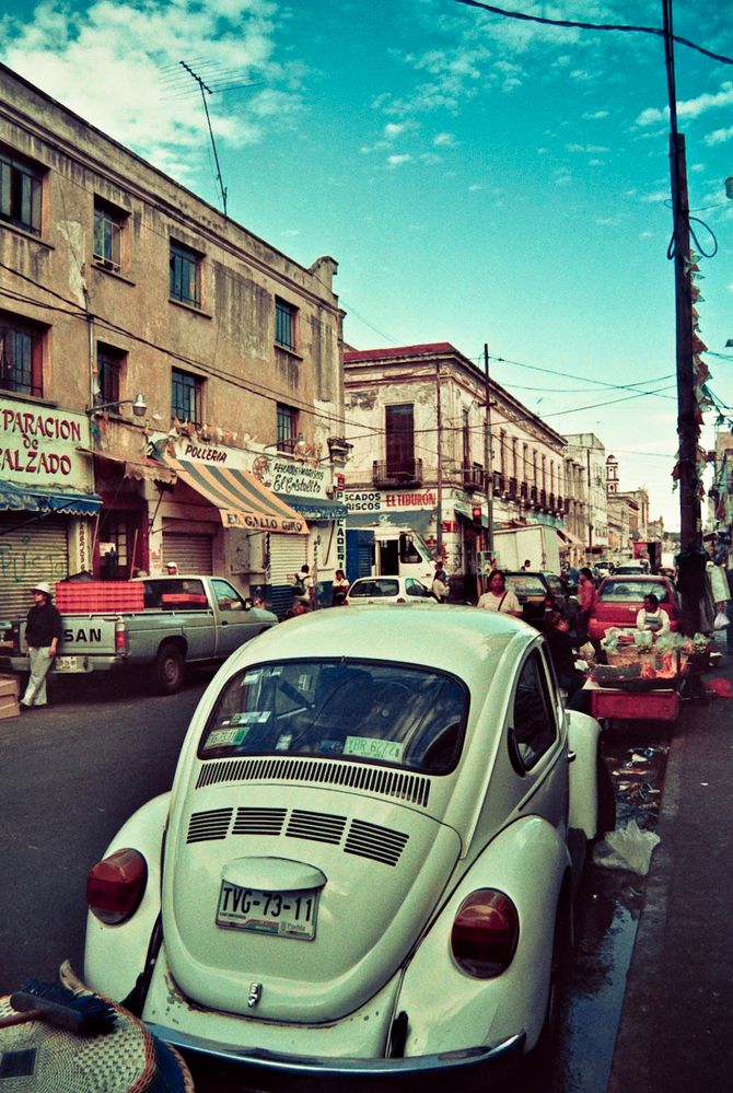 Markt in Puebla by BzudemO 