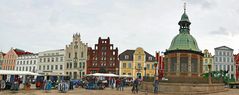 Markt mit Wasserkunst