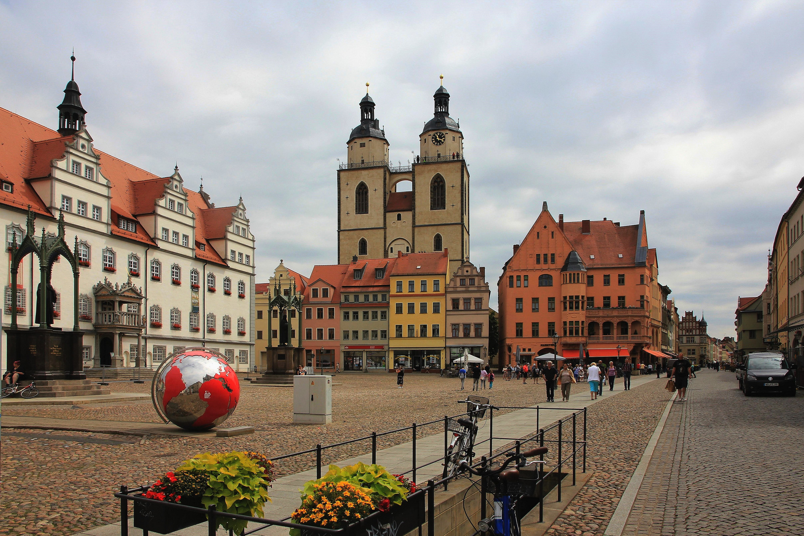 Markt von Wittenberg mit Blick auf die Stadtkirche 