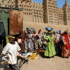 Markt vor der Moschee in Djenne