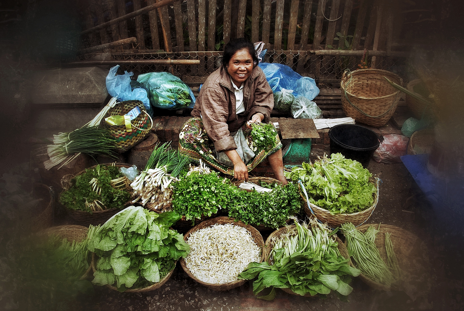 Marktfrau auf dem faszinierenden Morgenmarkt in Luangprabang