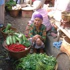 Marktfrau in Cemara Lawang auf dem Weg zum Vulkan Bromo