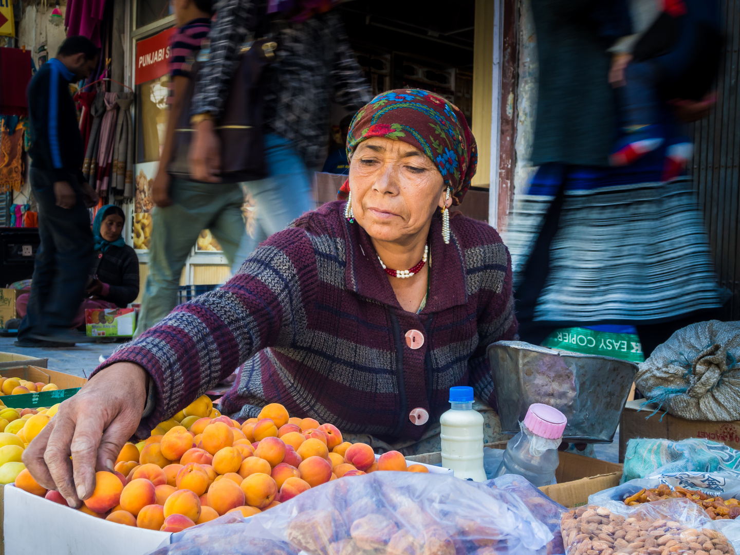 Marktfrau in Leh - Ladakh