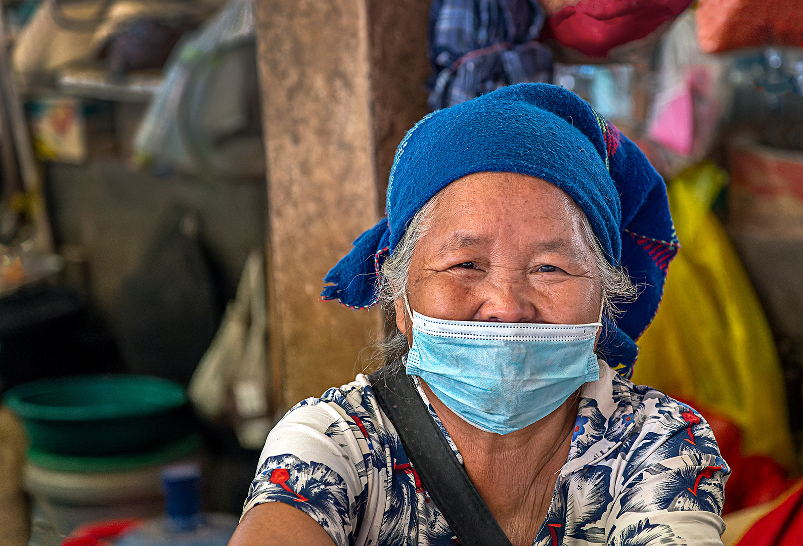 Marktfrau in Luang Namtha