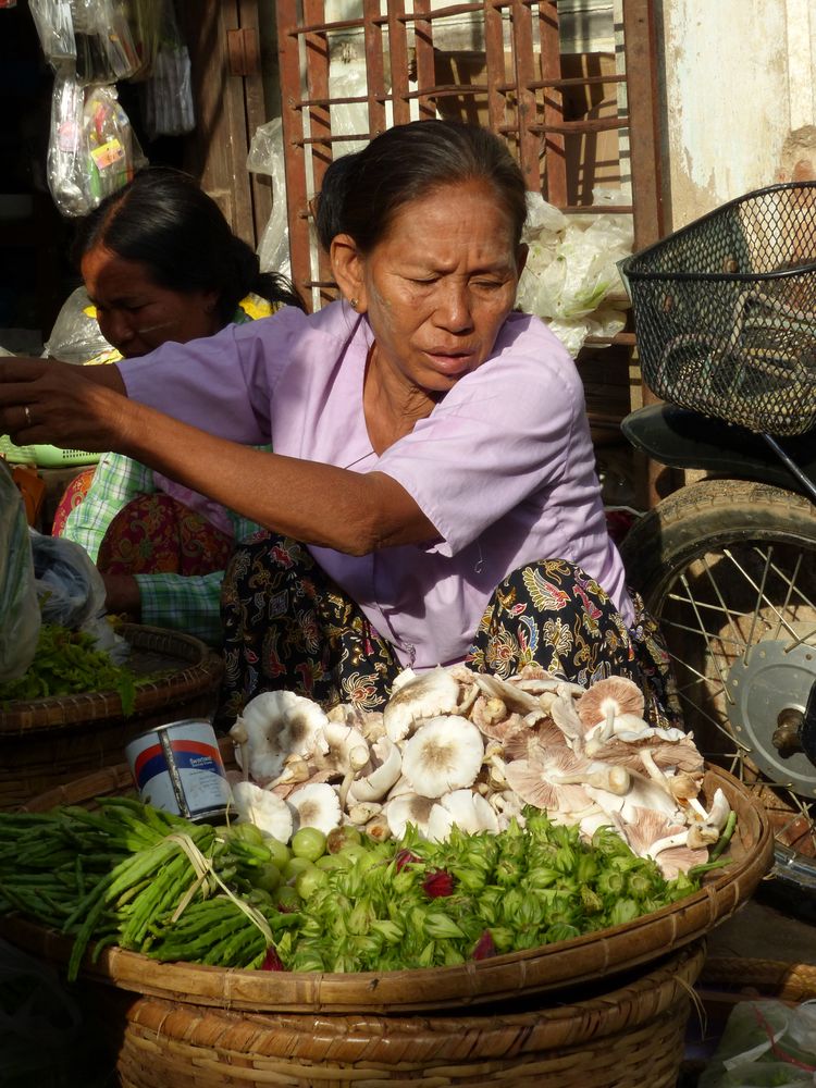 Marktfrau in Myanmar