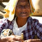 Marktfrau in Myanmar