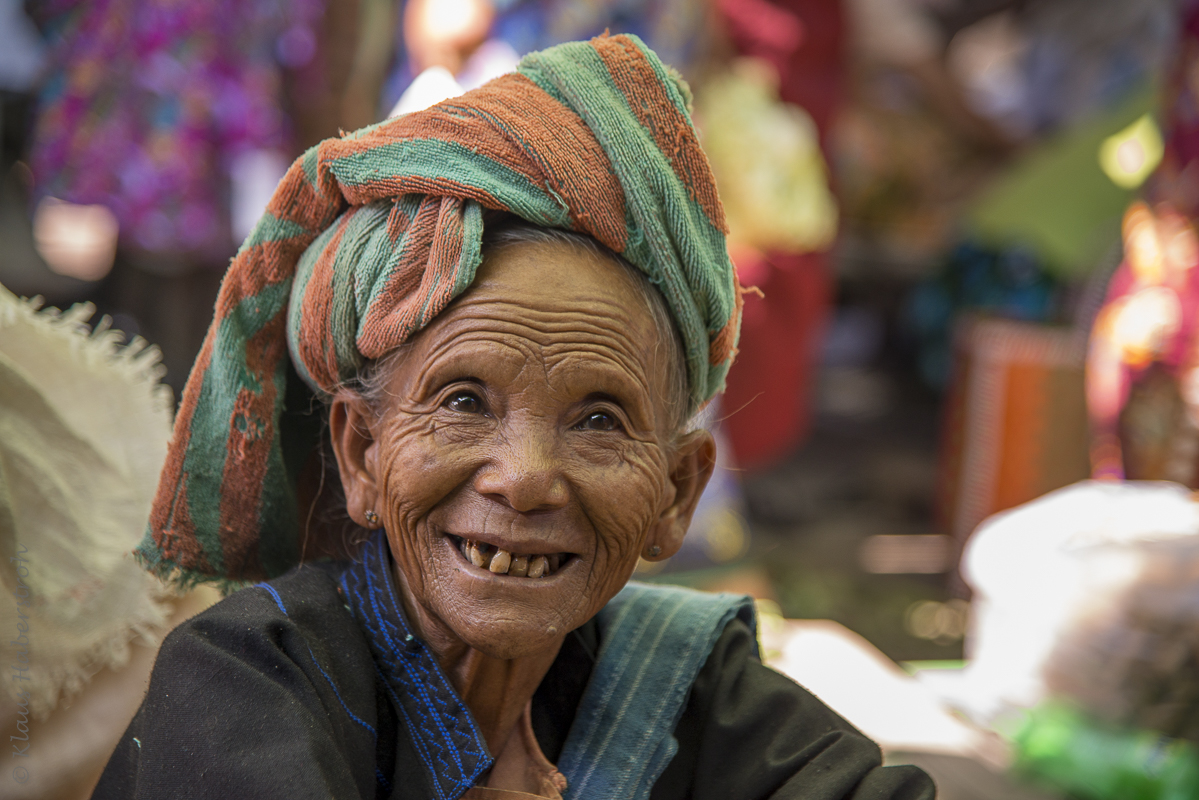 Marktfrau in Nyaung Shwe ( Inne See )