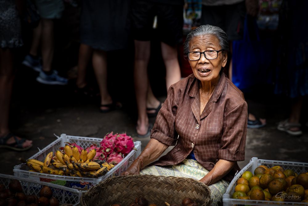 Marktfrau in Ubud 