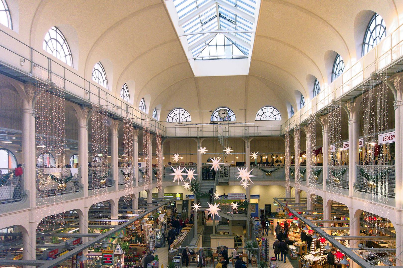 Markthalle Neustadt im Advent