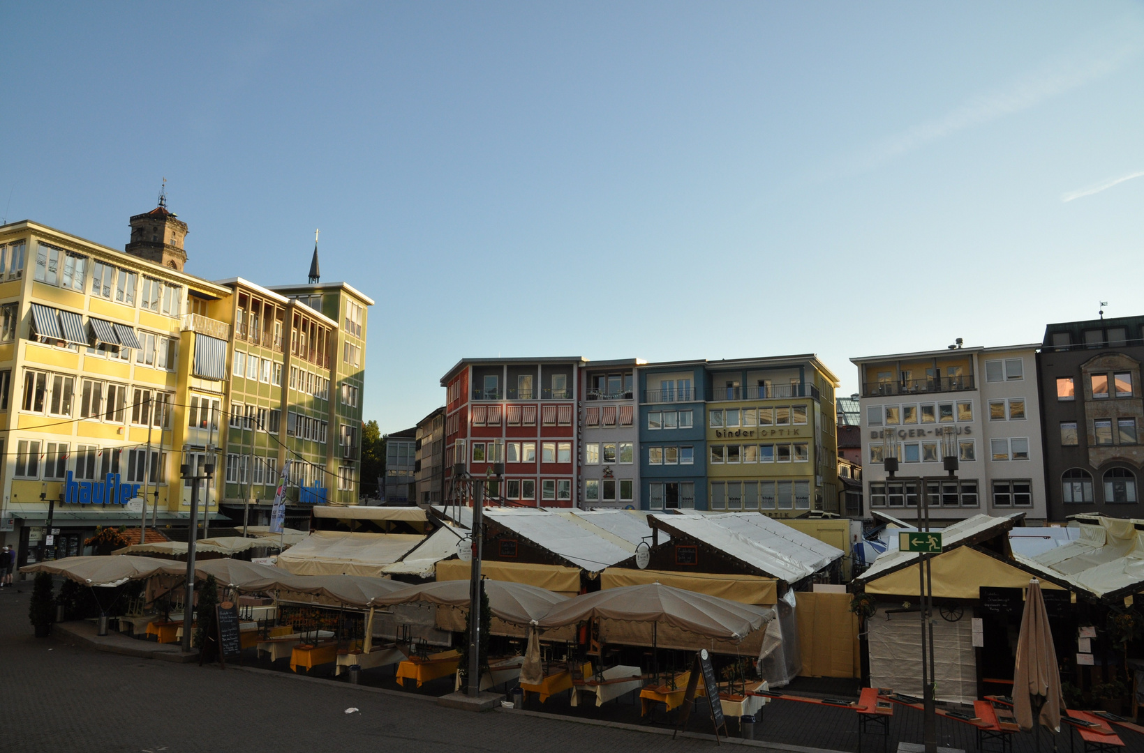 Marktplatz früh morgens