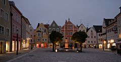 Marktplatz in der Dämmerung