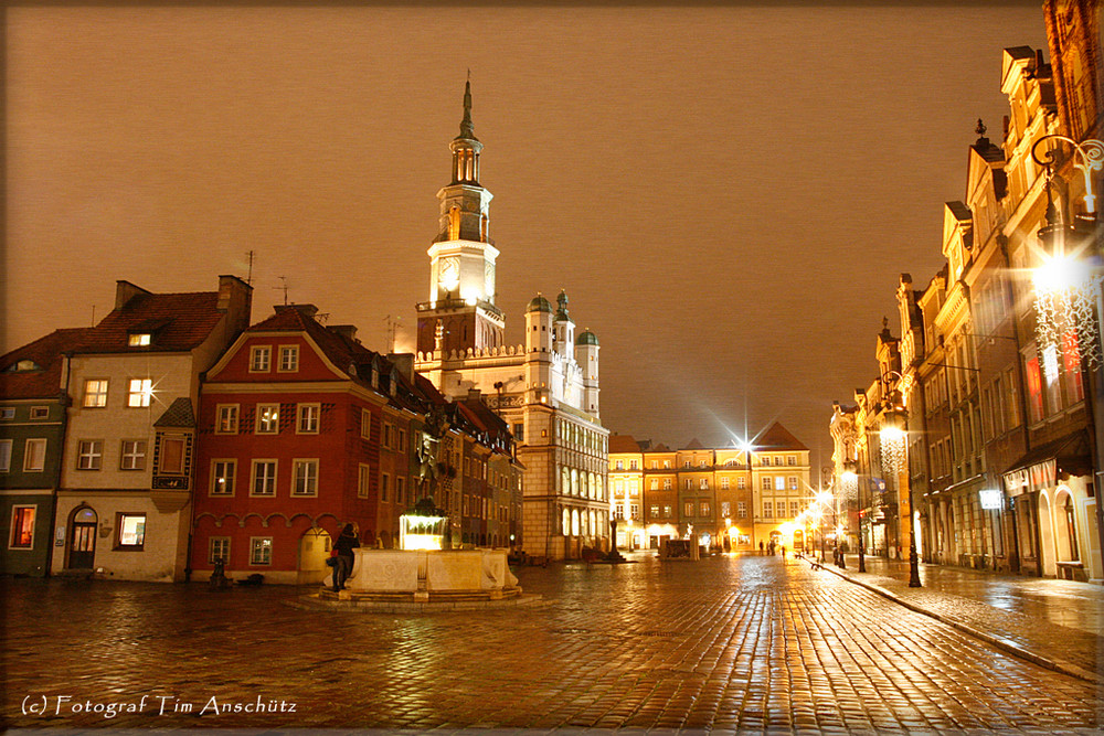 Marktplatz in Poznan bei Nacht