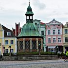 Marktplatz in Wismar mit Wasserkunst