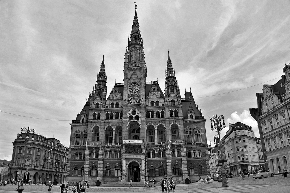 Marktplatz mit dem tollen Rathaus in Liberec