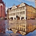 Marktplatz mit Falkenhaus und Marienkapelle.