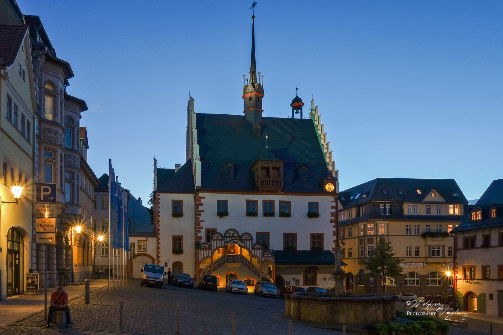 Marktplatz mit Rathaus in Pößneck