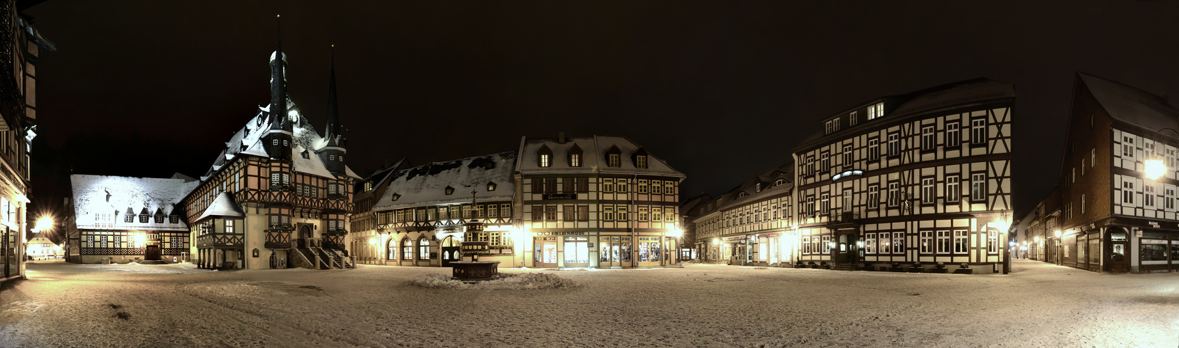 Marktplatz mit Rathaus Wernigerode