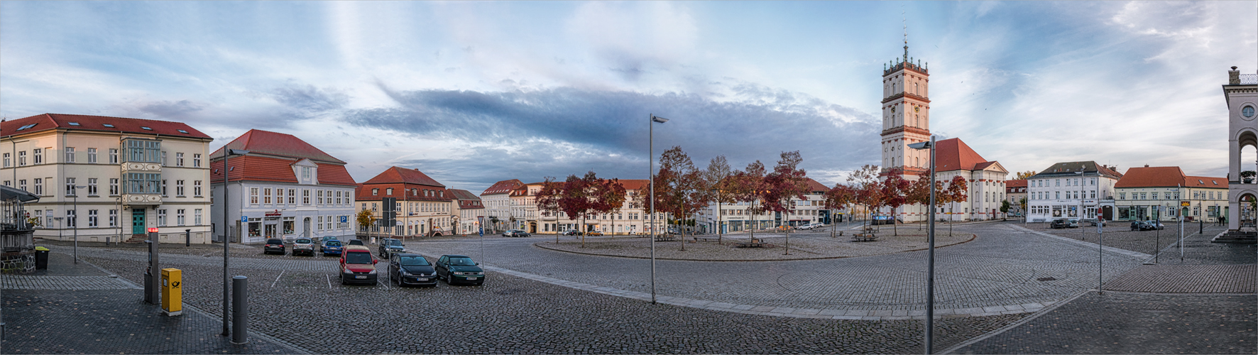 Marktplatz Neustrelitz ...