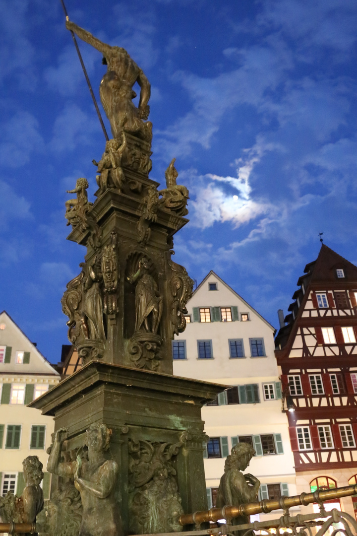 Marktplatz Tübingen bei Nacht