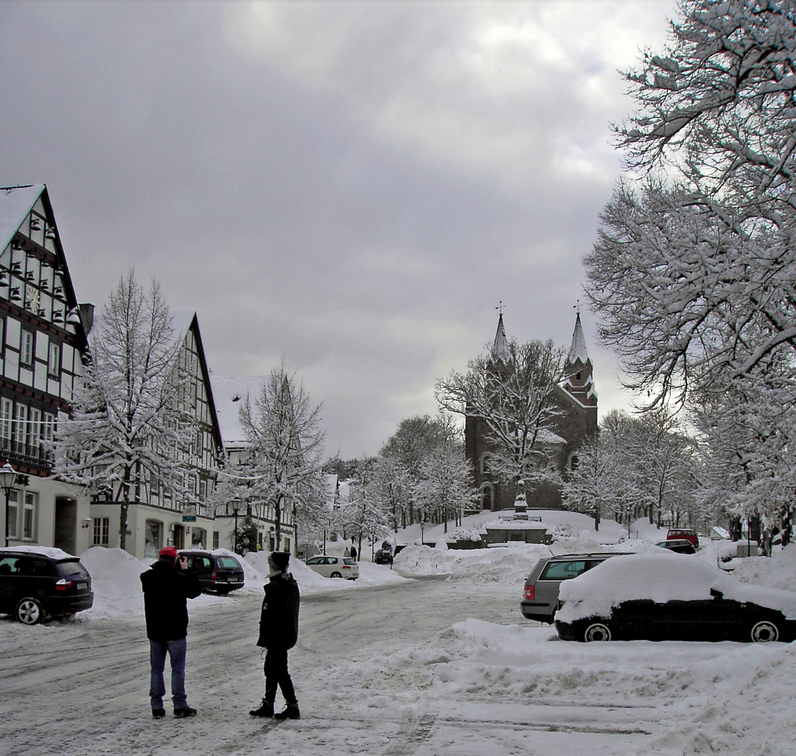 Marktplatz und Kirche in Hilchenbach (Siegerland)