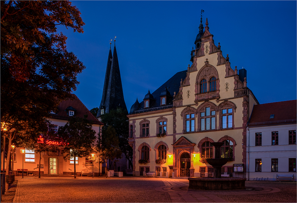 Marktplatz und Rathaus Egeln