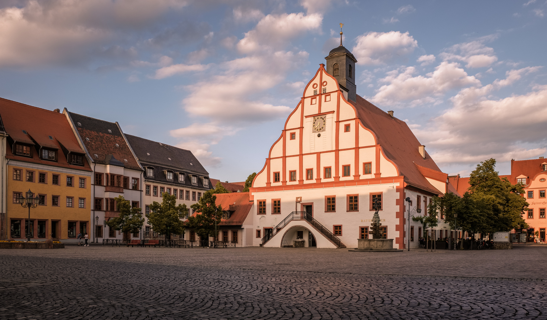 Marktplatz und Rathaus Grimma