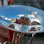 Marktplatz von Goslar verspiegelt....