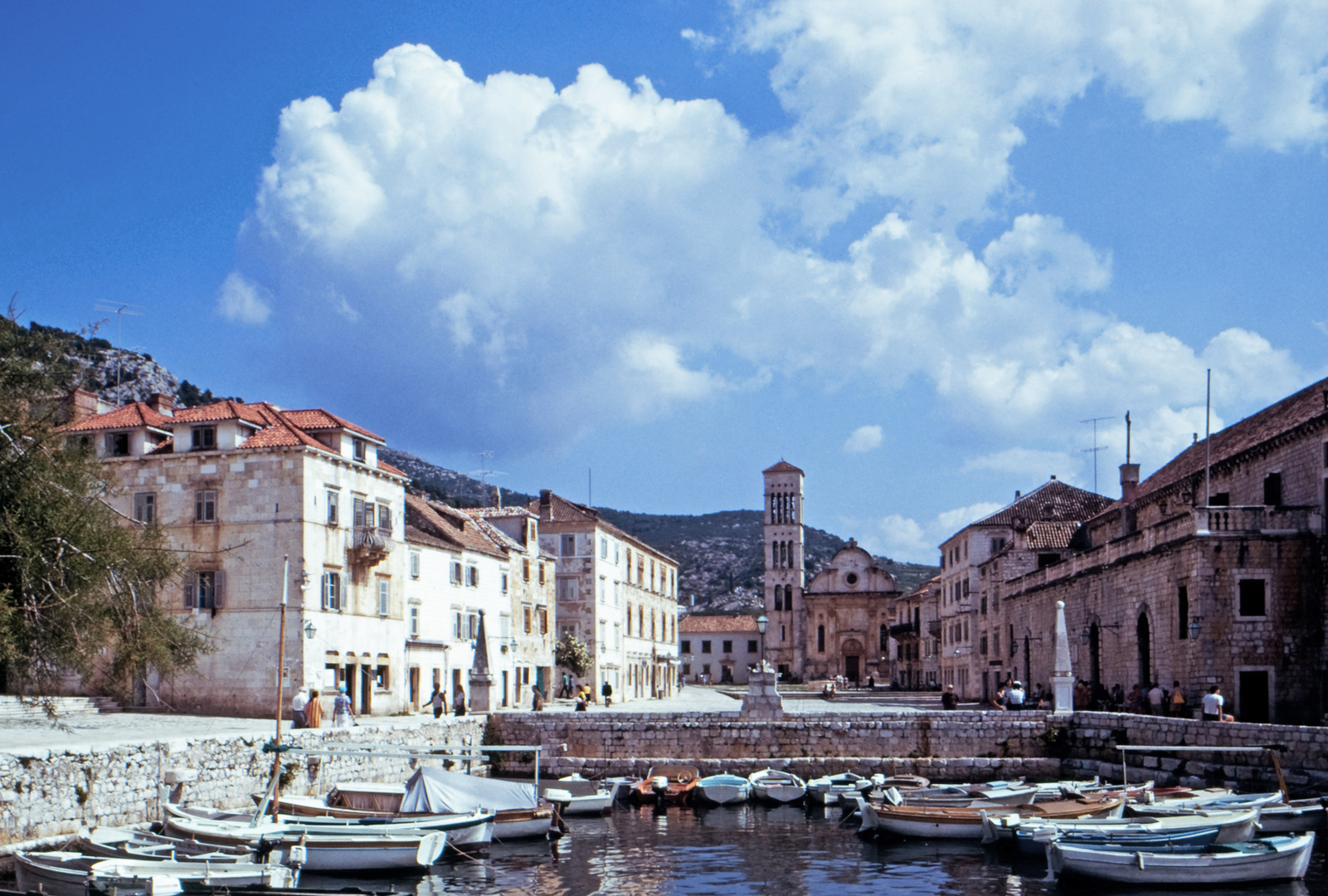 Marktplatz von HVAR 1974