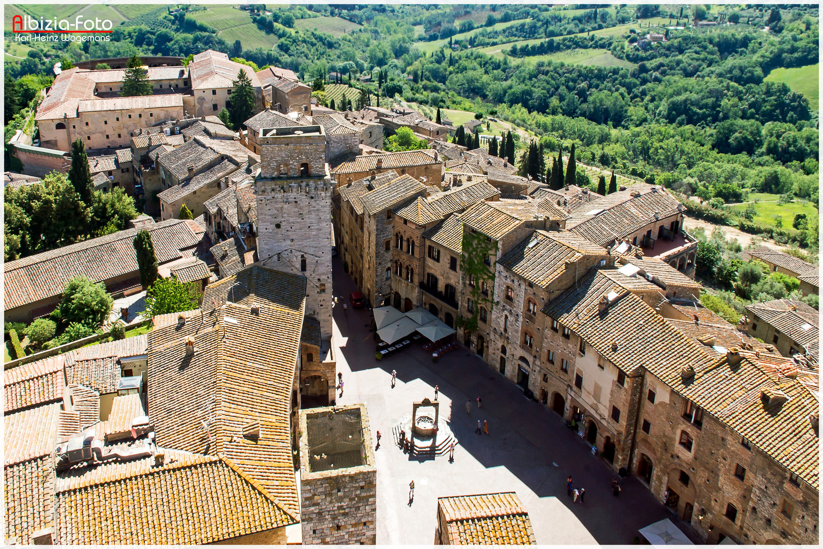 Marktplatz von San Gimignano, Toskana (Italien)