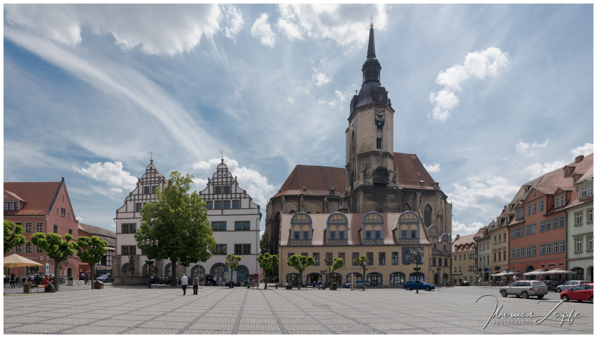 Marktplatz zu Naumburg (Saale) / Stadtkirche St. Wenzel / aus mehreren Einzelbildern