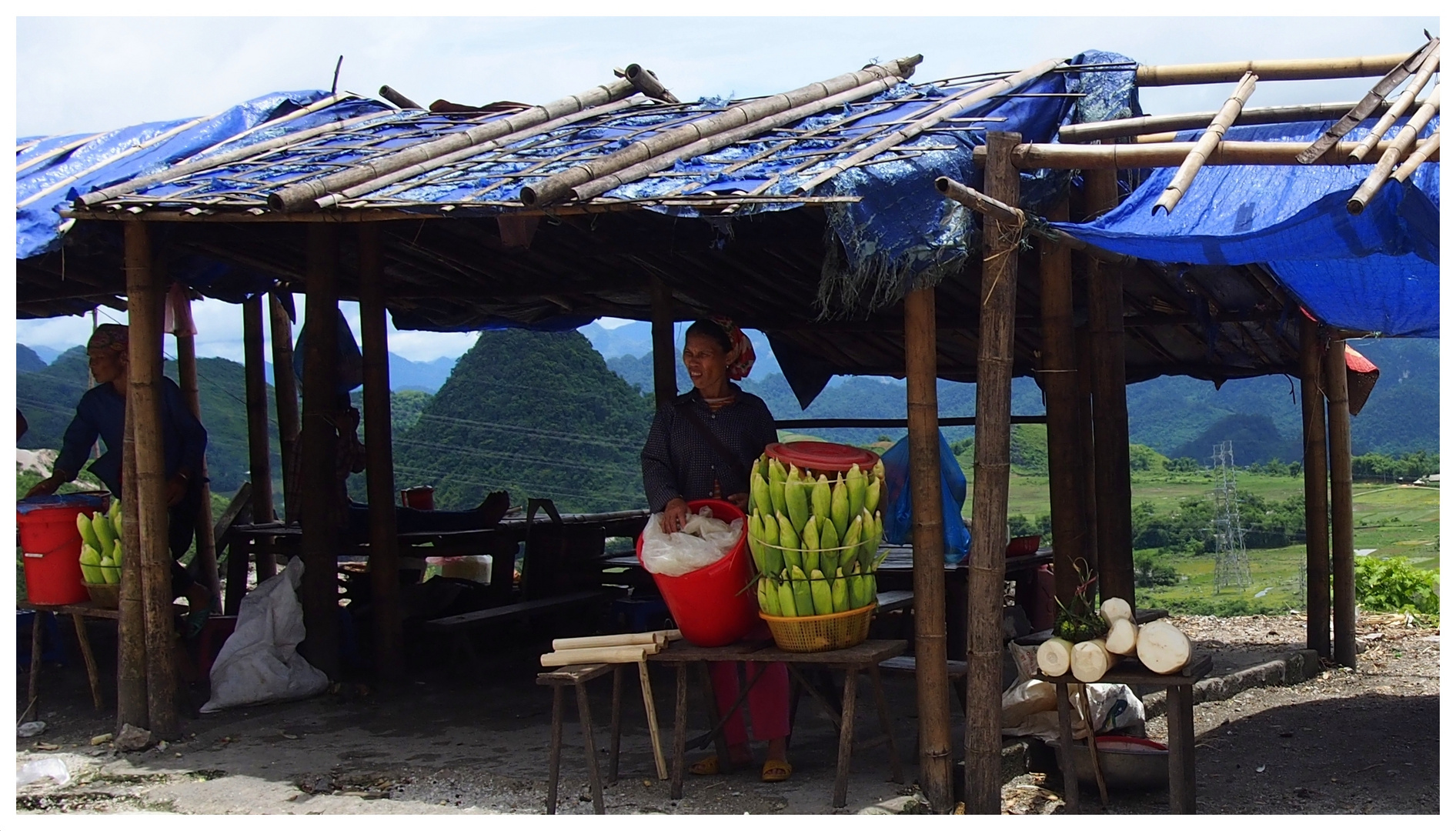 Marktstände an der Straße nach Mai Chau in Nordvietnam