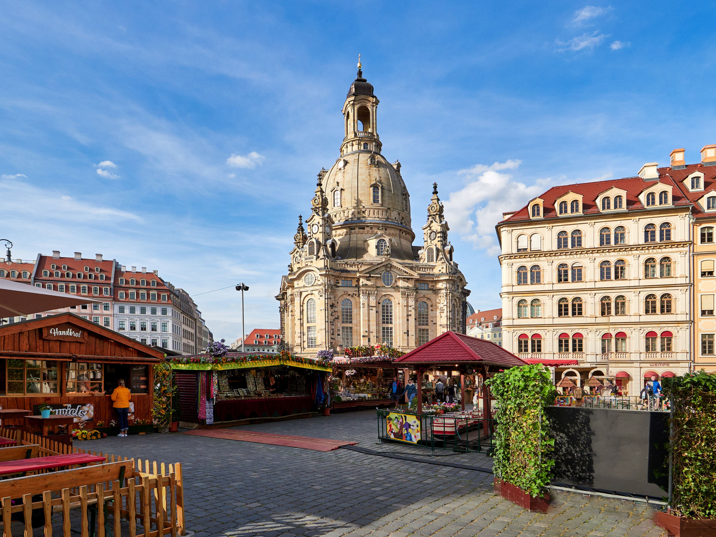 Marktstände vor der Frauenkirche | Dresden