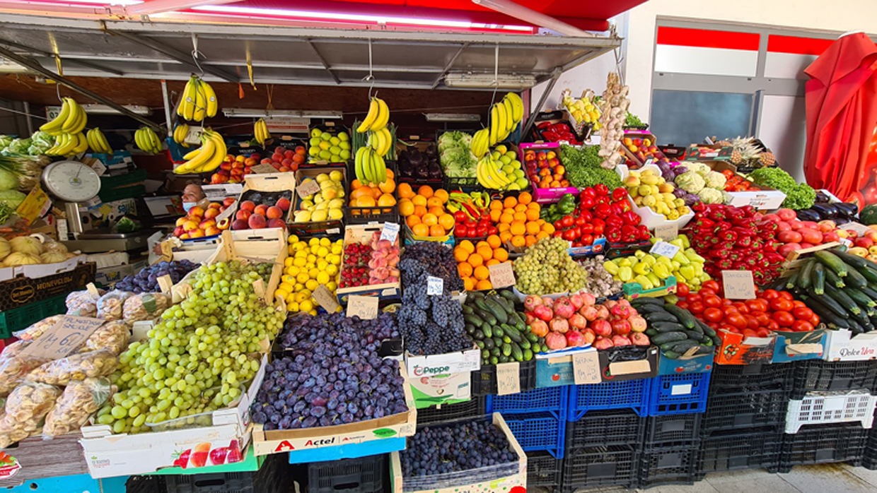 Marktstand in Crikvenica in Kroatien