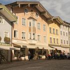 Marktstraße Bad Tölz an einem schönen Oktobertag