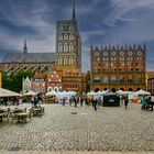 Markttag auf dem Alten Markt in Stralsund...