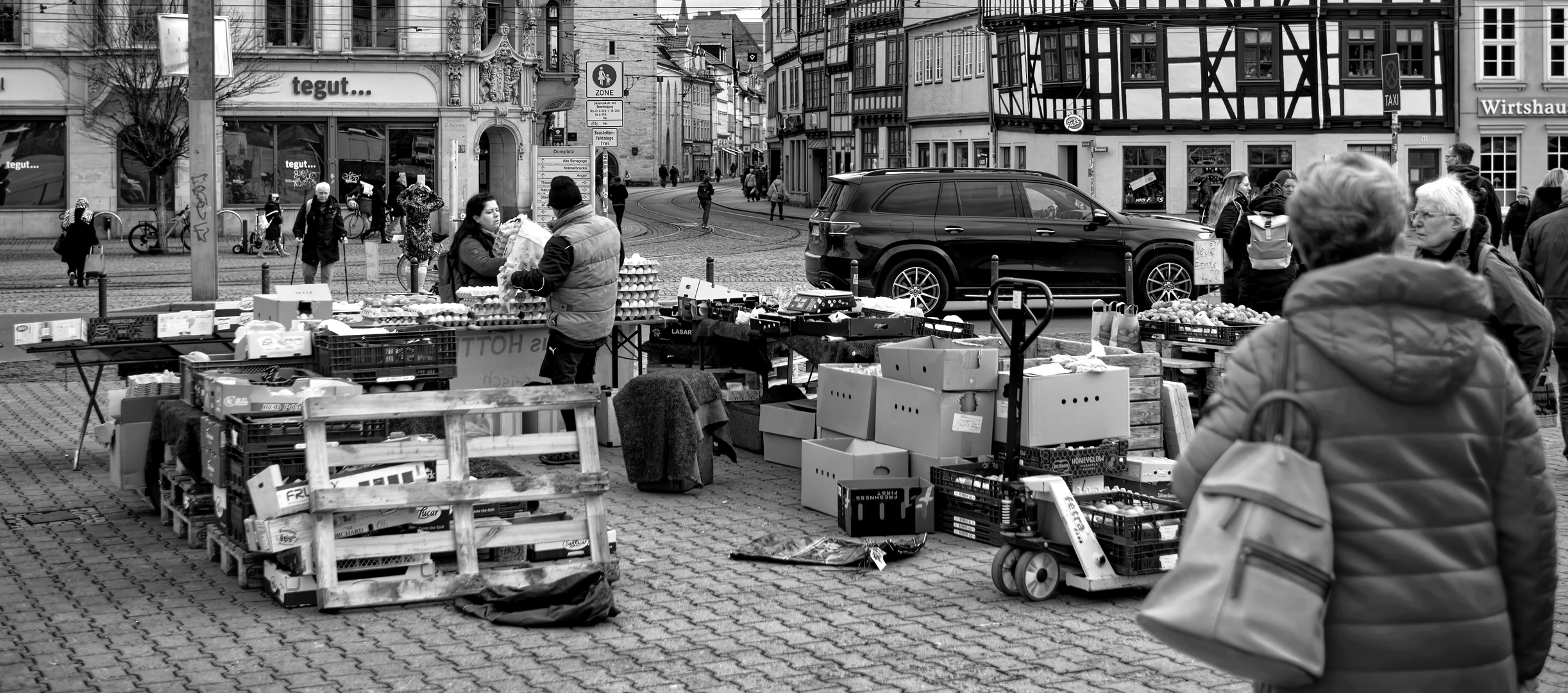 ... Markttag: ... beim Eiermann ...