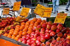 Markttag - Obst und Gemüse aus heimischem Anbau ...