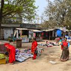 Markttreiben im Städtchen Jaleshwar im Terai