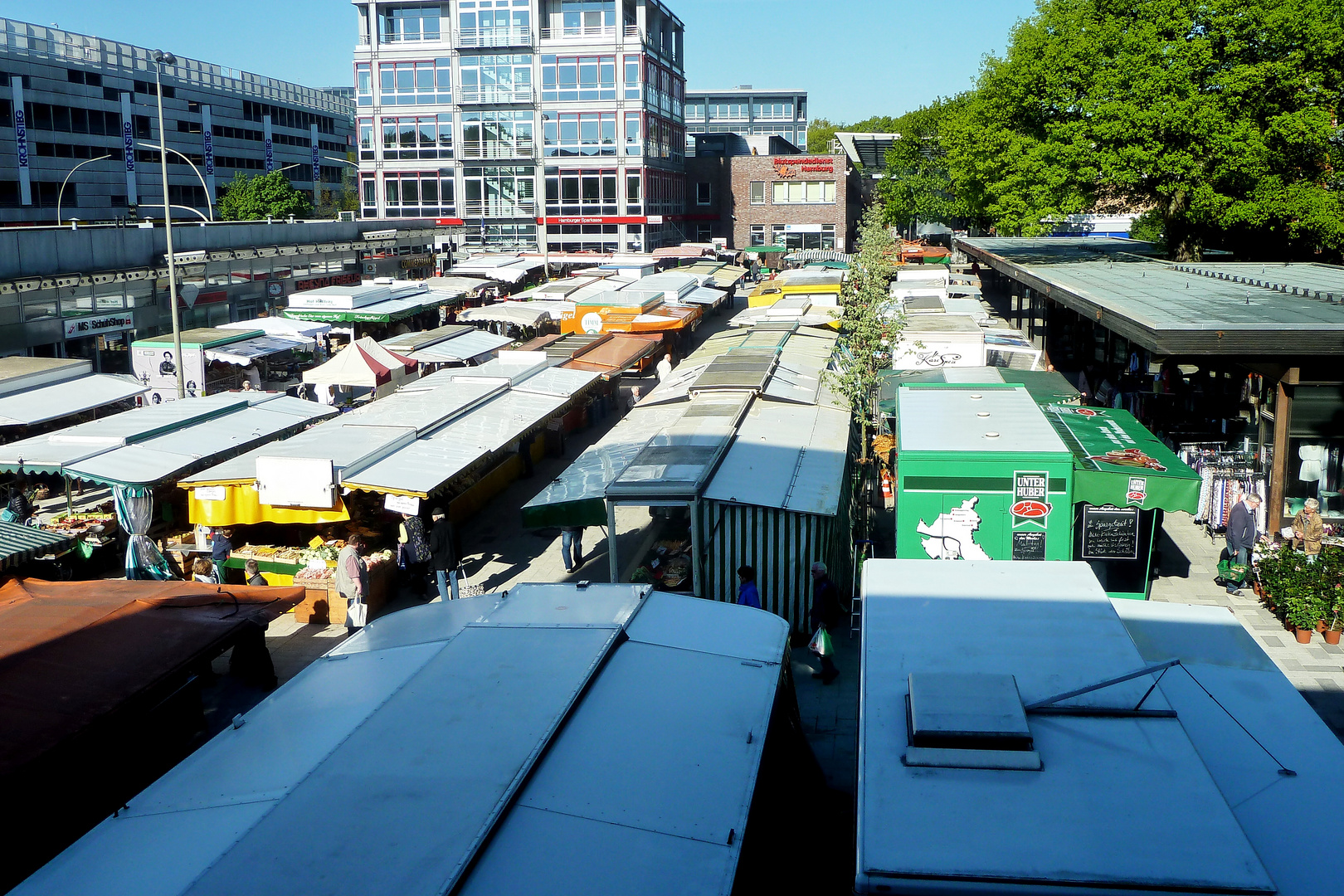 "Marktüberblick" - Wochenmarkt in Hamburg-Langenhorn