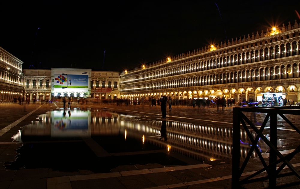 Markusplatz bei Nacht