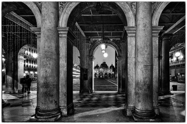 Markusplatz bei Nacht #1