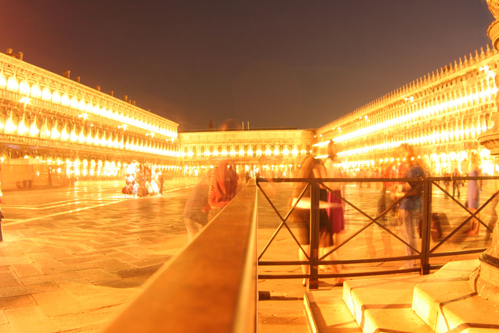 Markusplatz bei Nacht