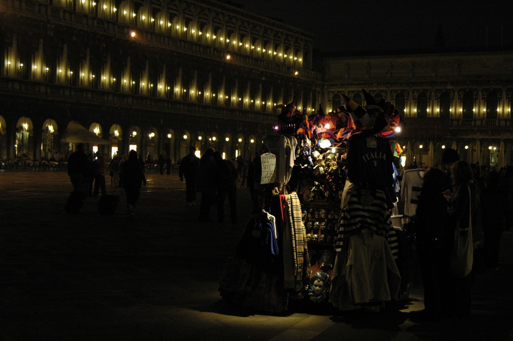 Markusplatz bei Nacht