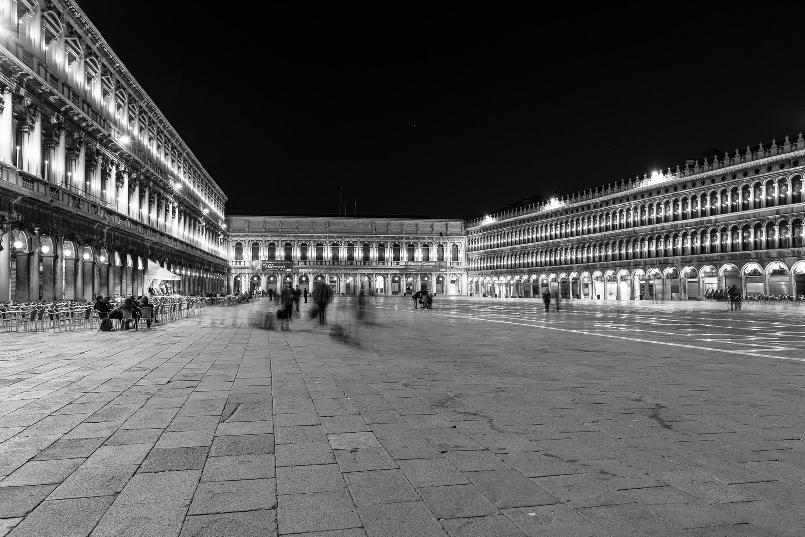 Markusplatz bei Nacht