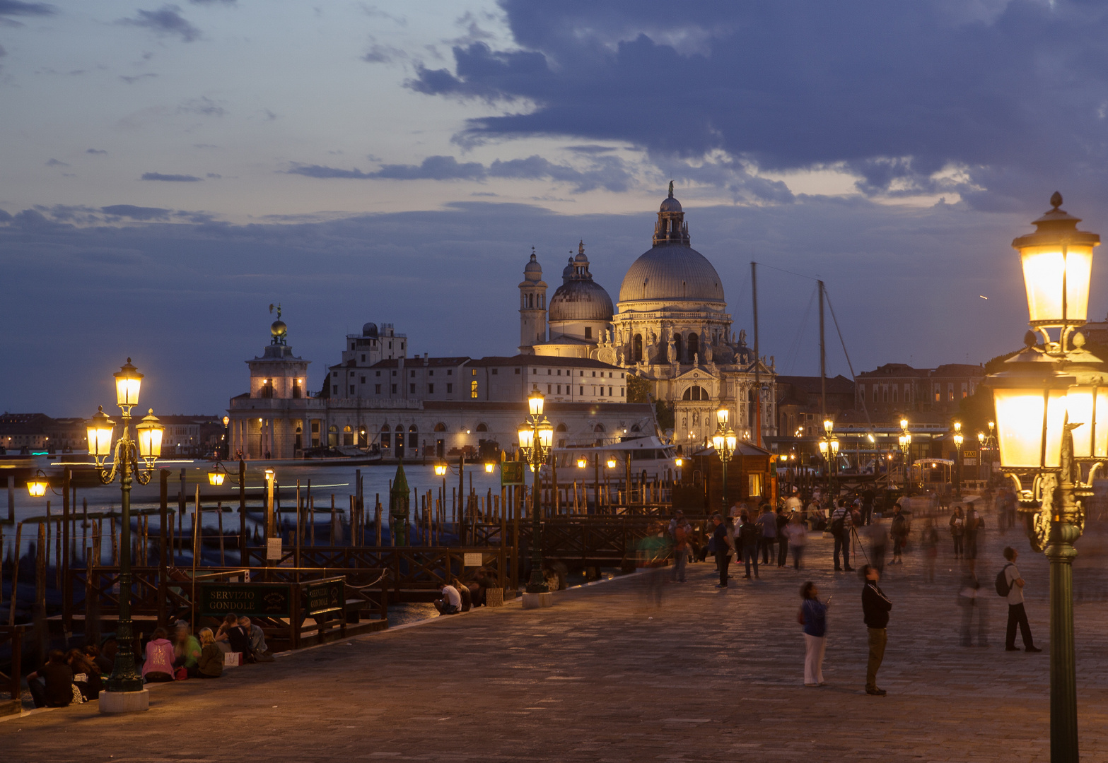 Markusplatz by Night