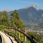 Marlinger Waalweg mit Blick auf Meran