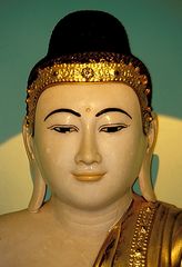 Marmor-Buddha in der Shwedagon-Pagode