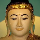 Marmor-Buddha in der Shwedagon-Pagode