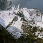 Marmorbrüche in Carrara . .