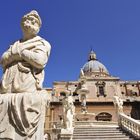 Marmorbrunnen auf der Piazza Pretoria in Palermo